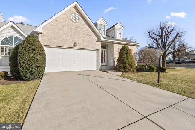Building Photo - 1725 Gatehouse Ct
