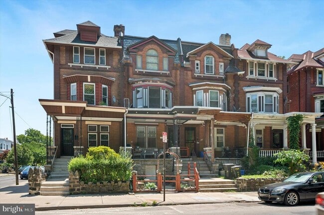 Building Photo - 431 S 51st St
