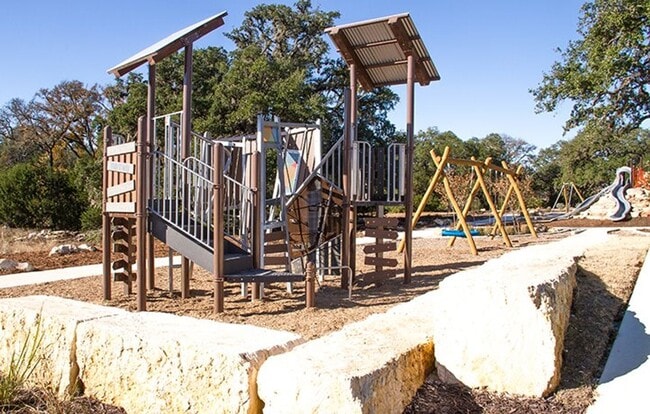 Building Photo - 3036 SF Home - 6 BR/3 BA with THREE-CAR GARAGE - BULVERDE!!!