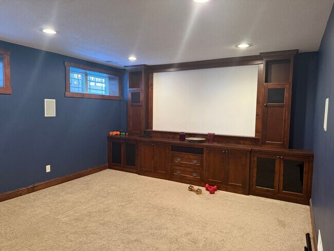 Building Photo - 4 Bed | 3 Bath | 2-Car Garage | Pet Friendly | Cobblestone Community -Available May 1st.