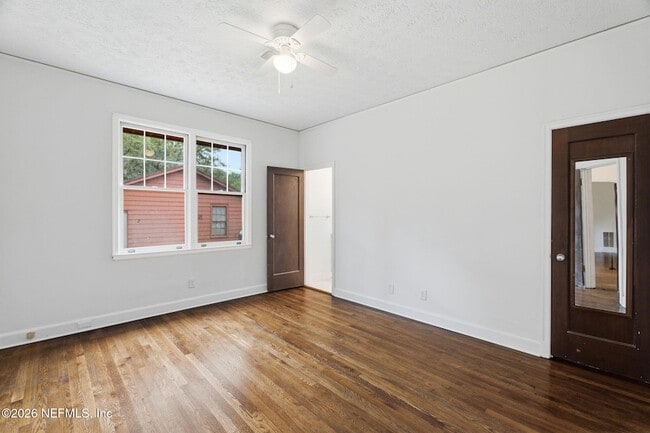 Building Photo - 1406 Palmer Terrace