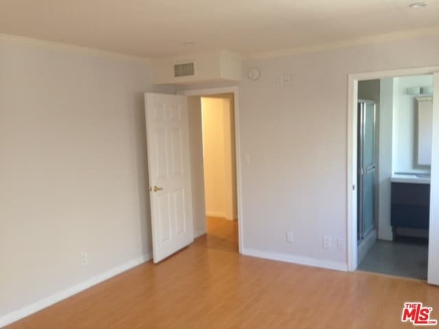 Building Photo - 216 Rexford Dr