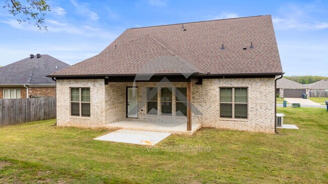 Building Photo - 1295 Acuff Ln