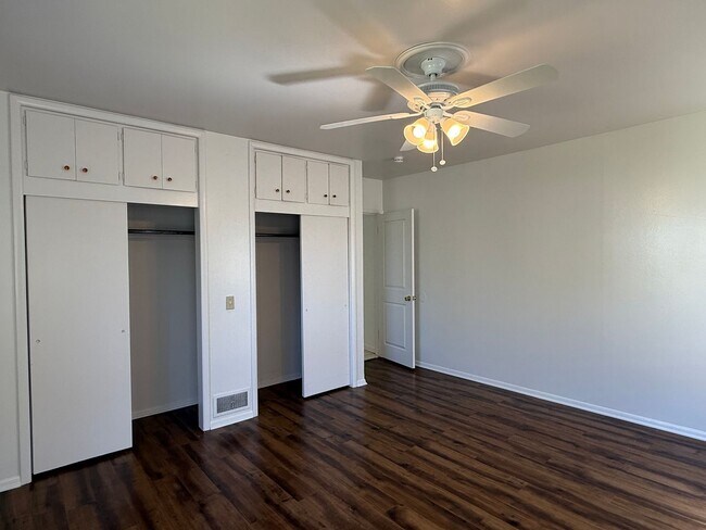 Building Photo - 5 Bedroom Home Available In Spokane Valley!