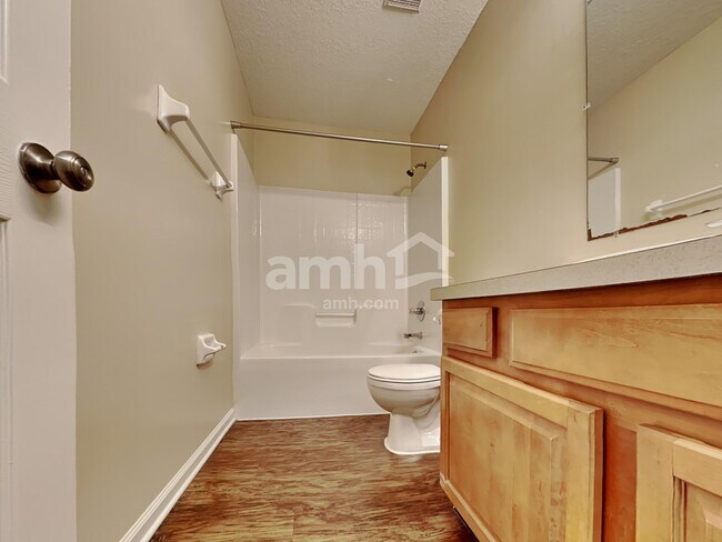 Building Photo - 392 Brierstone Ct