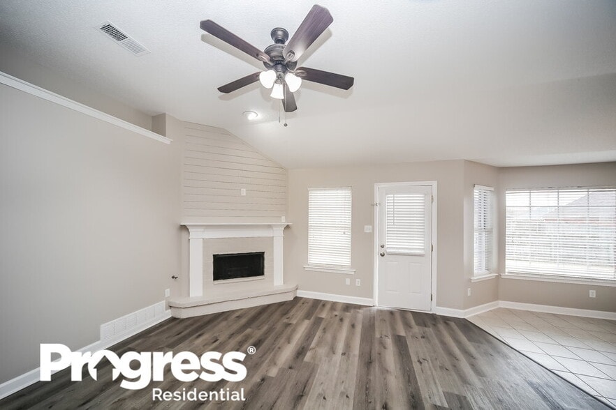 Building Photo - 13083 Braybourne Cross