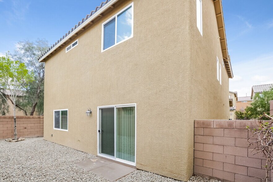 Building Photo - 6204 Joaquin Hills Ct