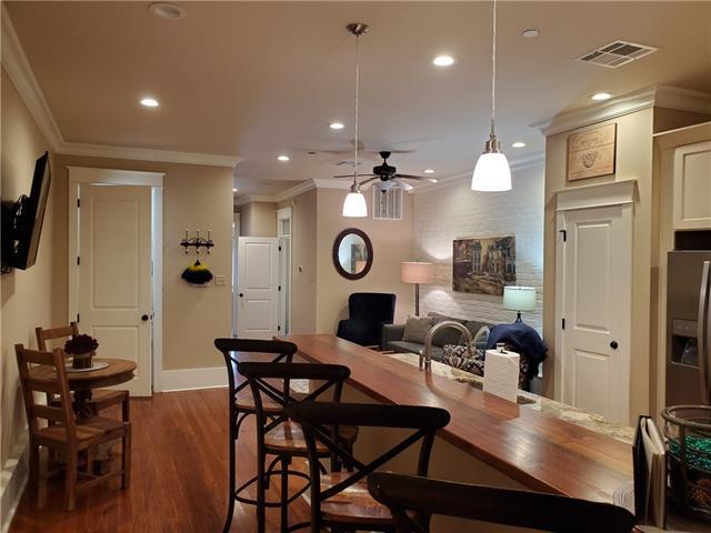 Building Photo - 216 Chartres St