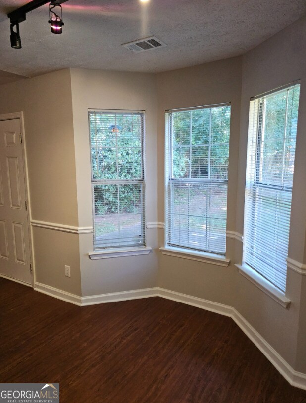 Building Photo - 12205 Cypress Way