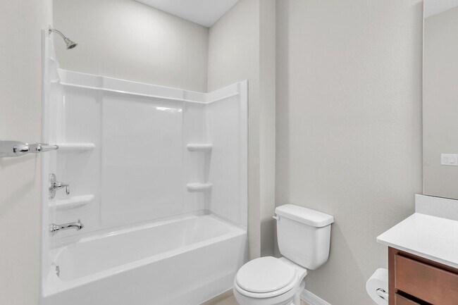 Building Photo - New construction 4/3 on cul-de-sac in cove...
