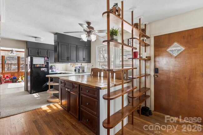 Building Photo - 11 N Marley Dr
