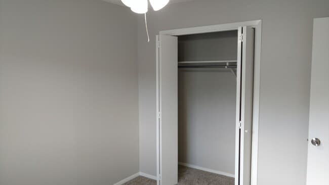 Building Photo - Cool 4-Plex walking distance to Zilker Park and Barton Springs