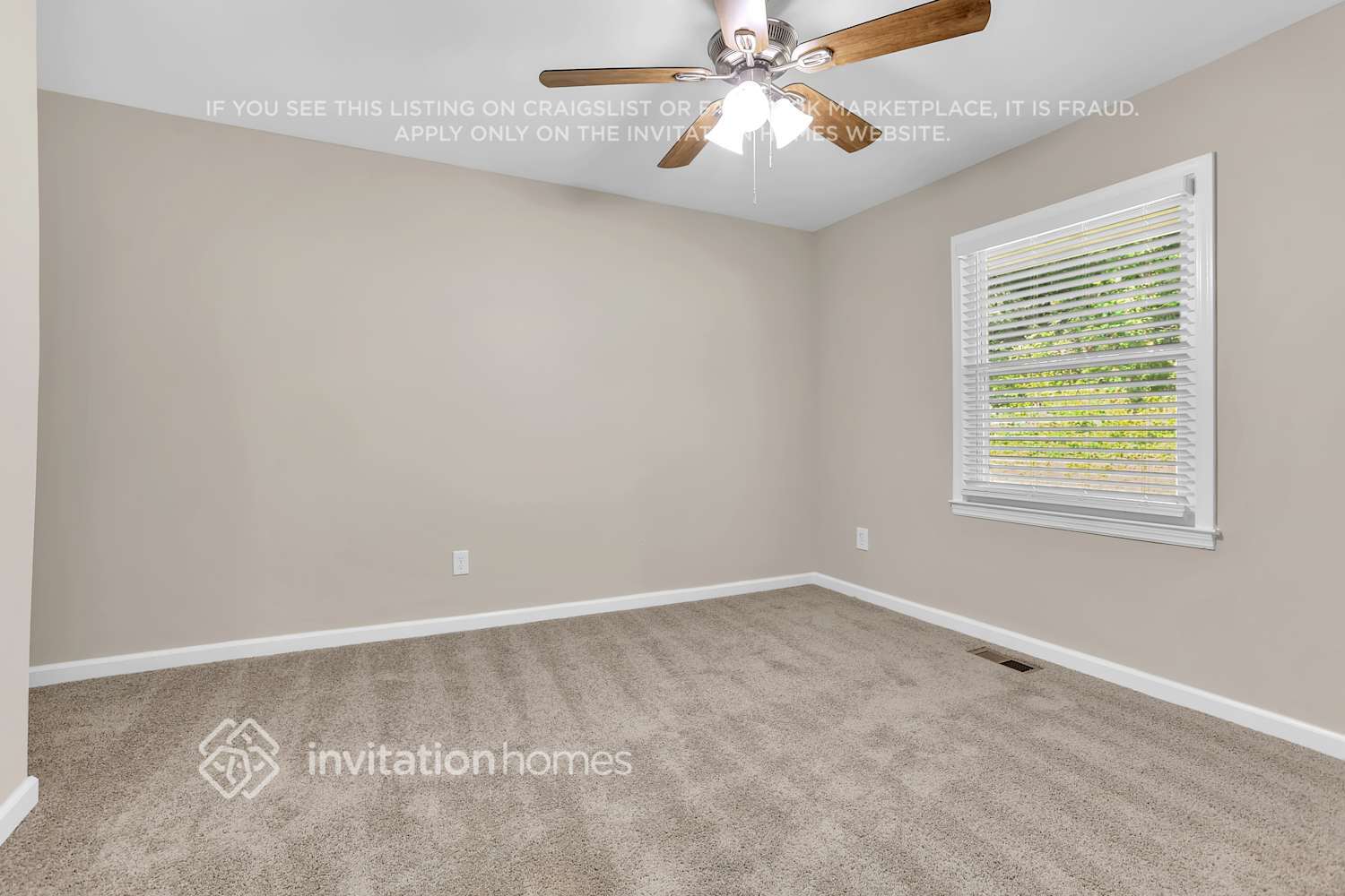 Building Photo - 1959 Laurel Ln