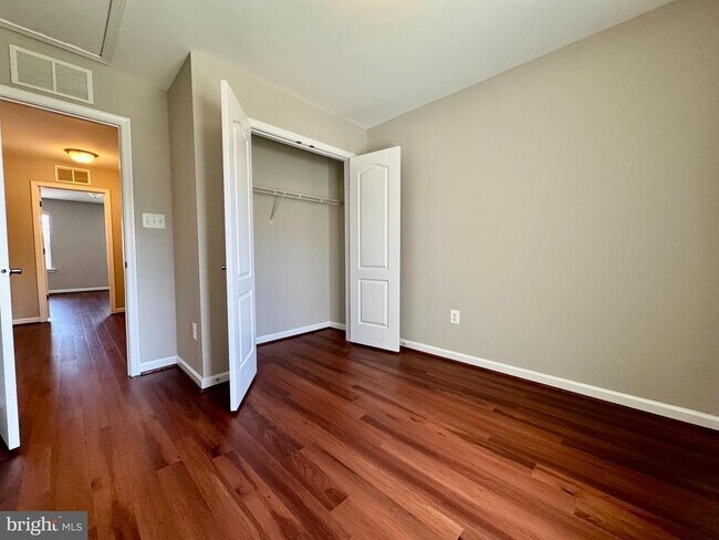 Building Photo - 18322 Woodhouse Ln