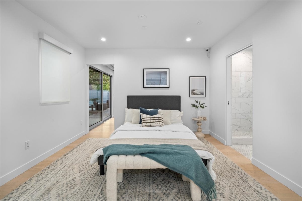 Building Photo - 541 Rose Ave