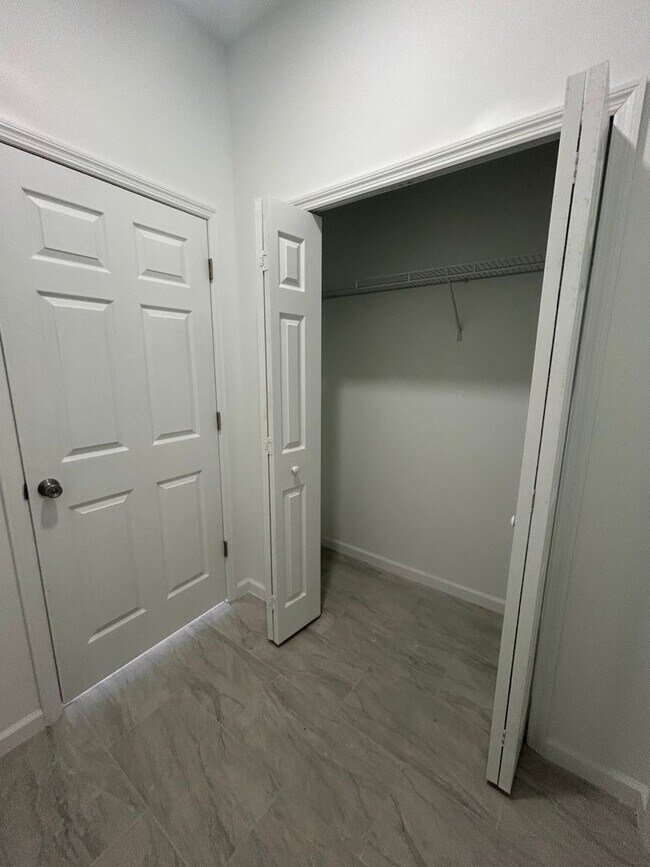 Building Photo - Brand-New & Modern! 4/2/2 Home in Desirable SW Lehigh Acres