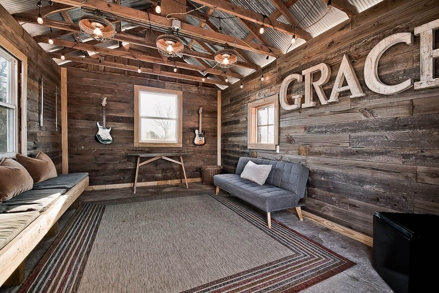 Building Photo - 9940 Kitty Rd