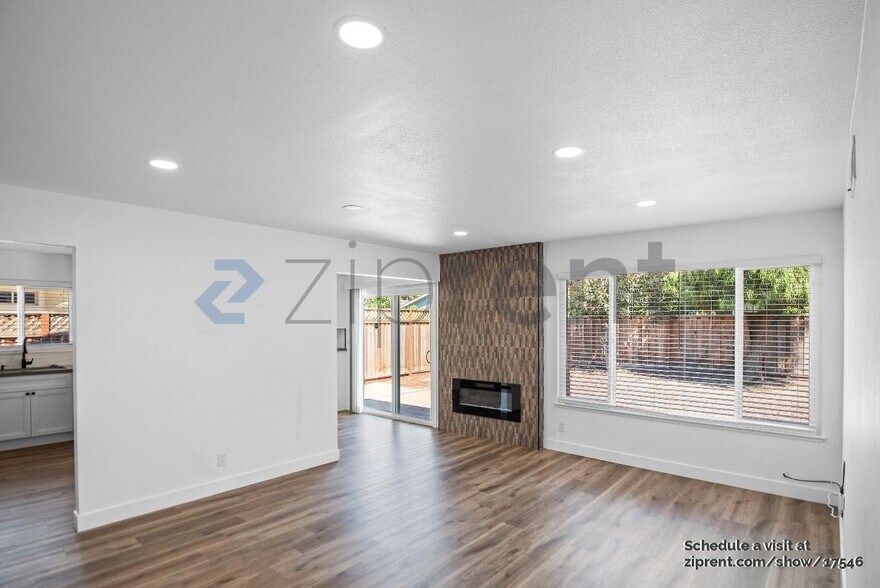 Building Photo - 999 Rawlings Dr