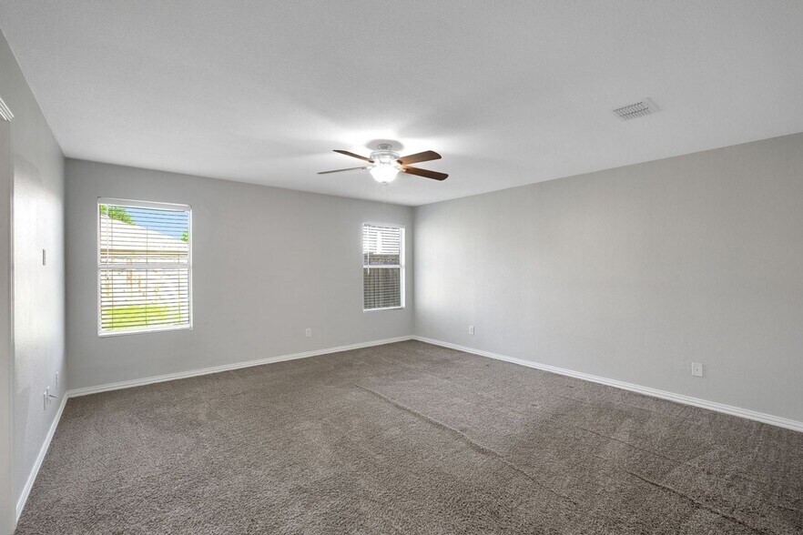 Building Photo - 2708 Bur Oak Dr