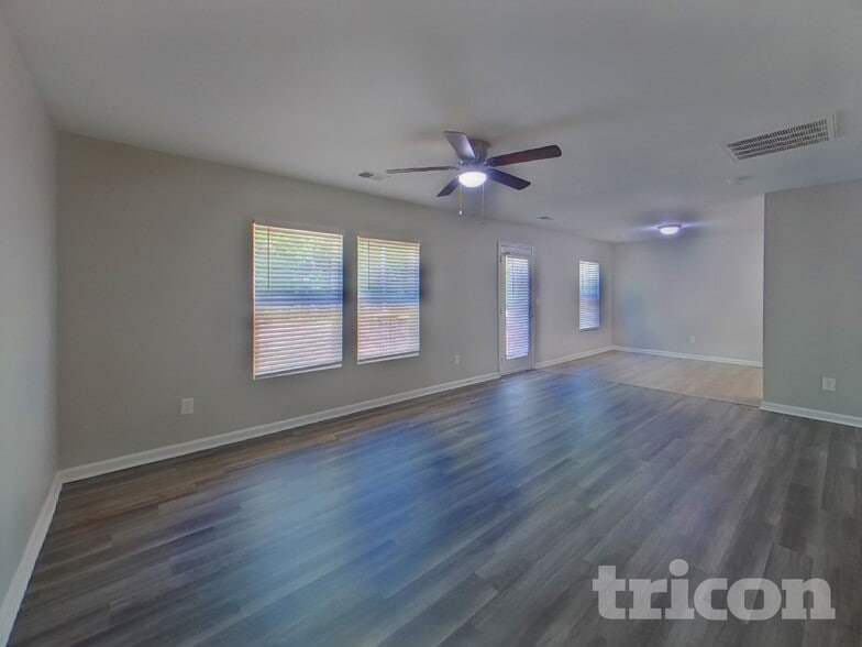 Building Photo - 318 Cedar Ridge