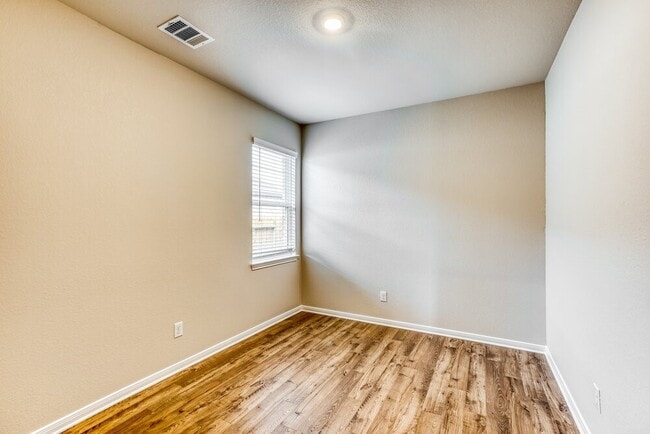 Building Photo - 7531 Tipton Meadow Way