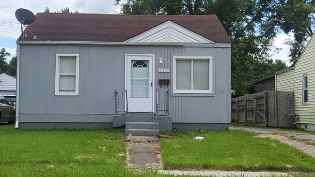 Primary Photo - 2-bedroom, newly remodeled home on Flint's...