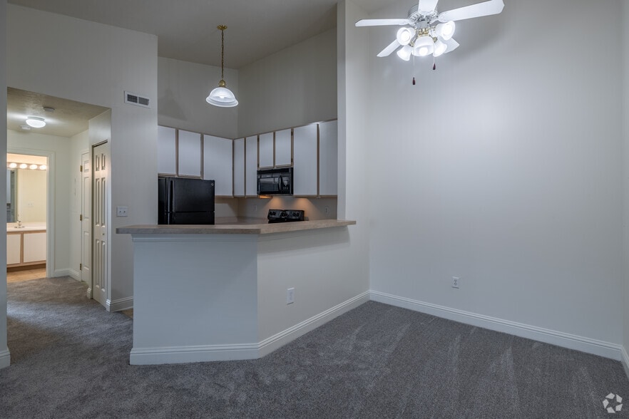 Terraces on Northridge 256 Northridge Oval Brooklyn OH 44144