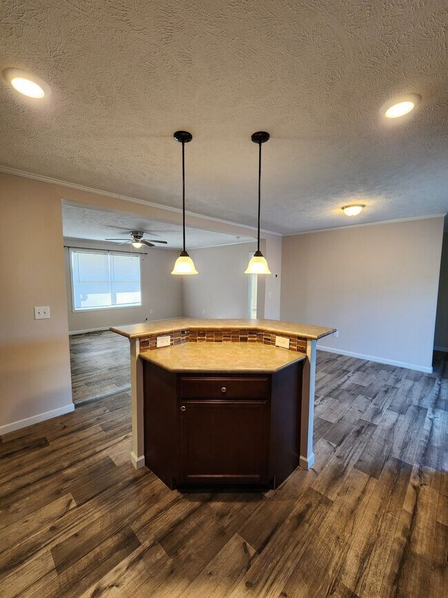 Building Photo - 312 McLean Heights Ct