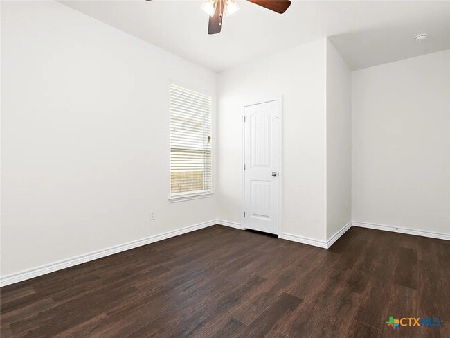 Building Photo - 5110 Rose Gdn Lp