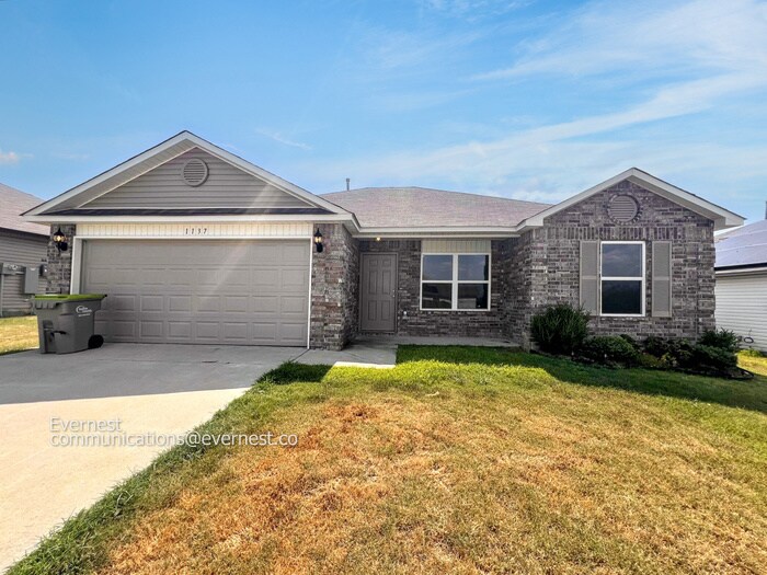 Building Photo - 1137 Santa Fe Trl