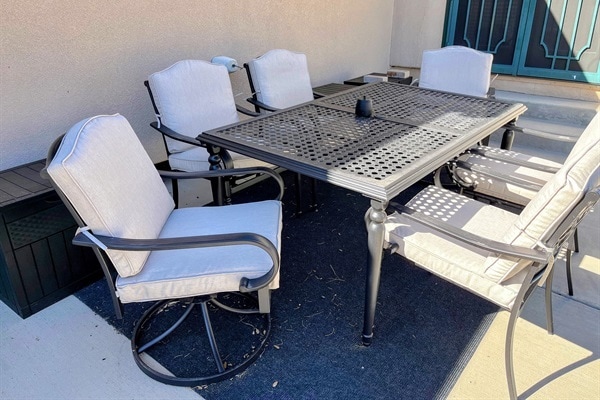 Building Photo - 7265 N Bridle Path