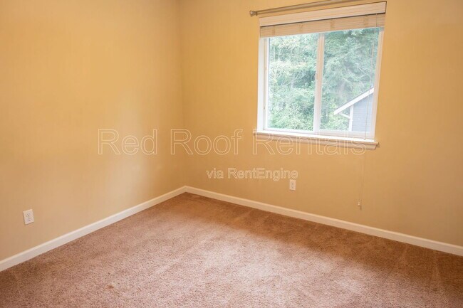 Building Photo - 4014 203rd St Ct E