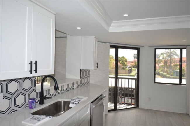 Building Photo - 1651 Sand Key Estates Ct