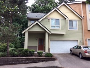 Building Photo - Gorgeous 3BR 2.5BA Issaquah Town Home Avai...