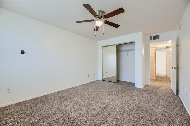 Building Photo - 3103 Key Largo Dr