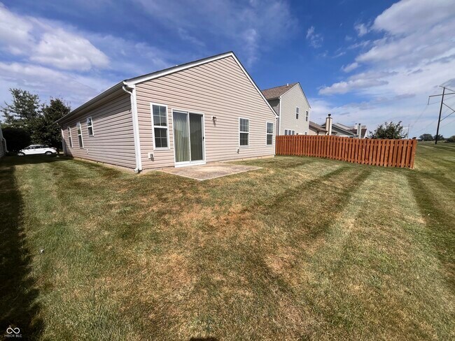 Building Photo - 5771 White Pine Rd