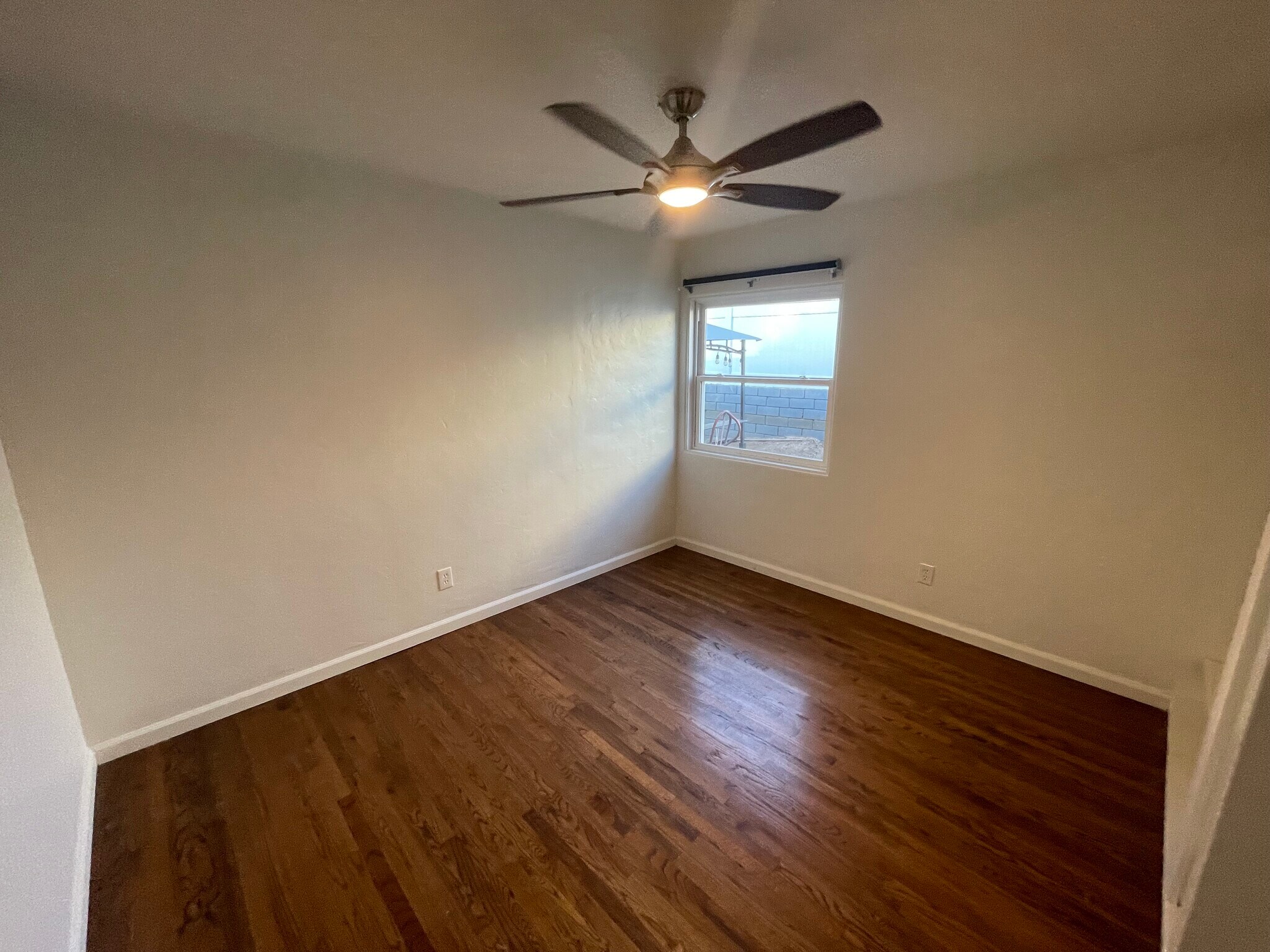 Building Photo - 4272 Harbinson Ave