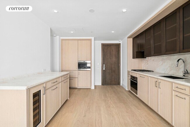 Building Photo - 720 West End Ave