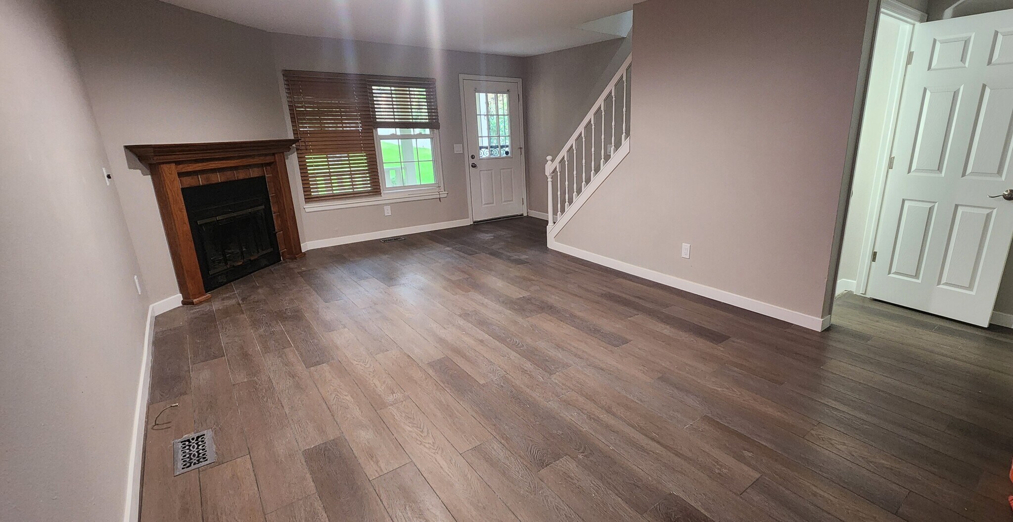 Main Living Area - 415 Pheasant Run