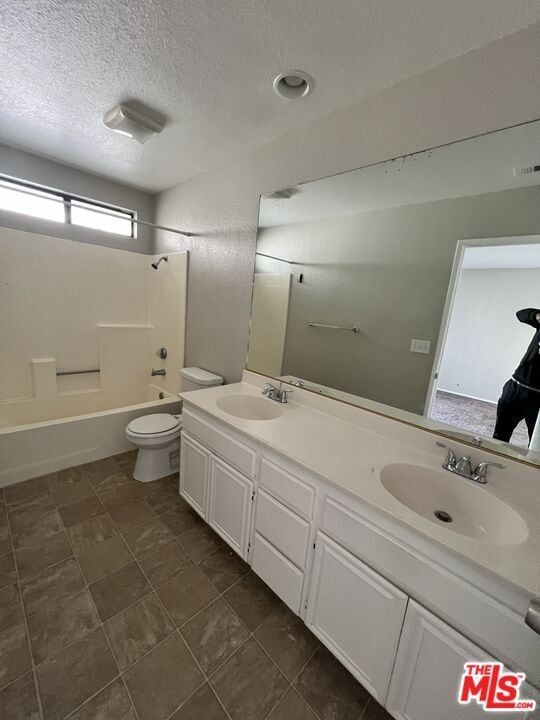 Building Photo - 661 Woodcrest Dr