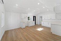 Building Photo - Beautifully remodeled 2-bedroom, 2-bath home, perfectly situated near CSUN