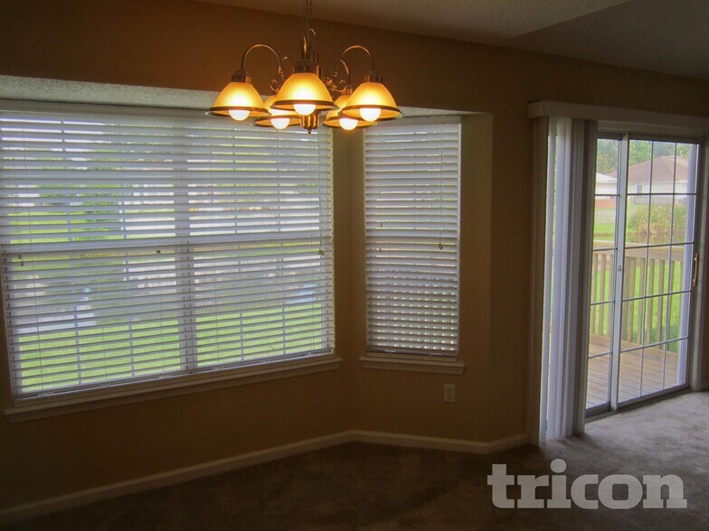 Building Photo - 3042 Waters View Cir