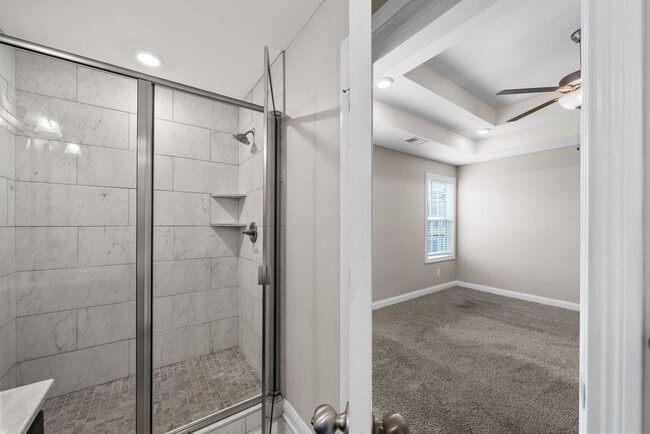 Building Photo - 1062 Whitney Dr