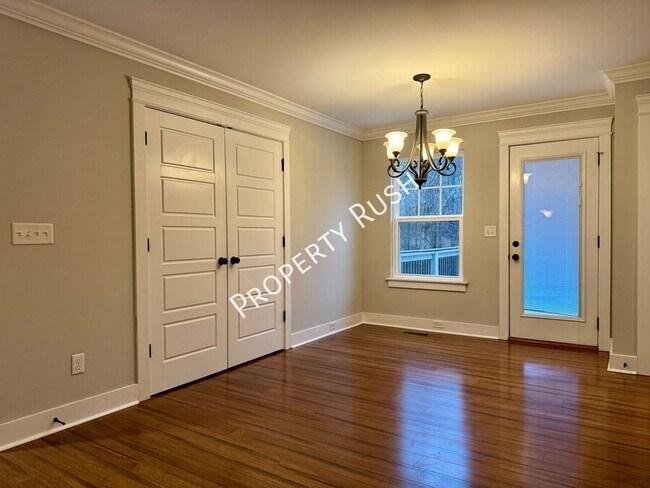 Building Photo - 6477 Olin Ln