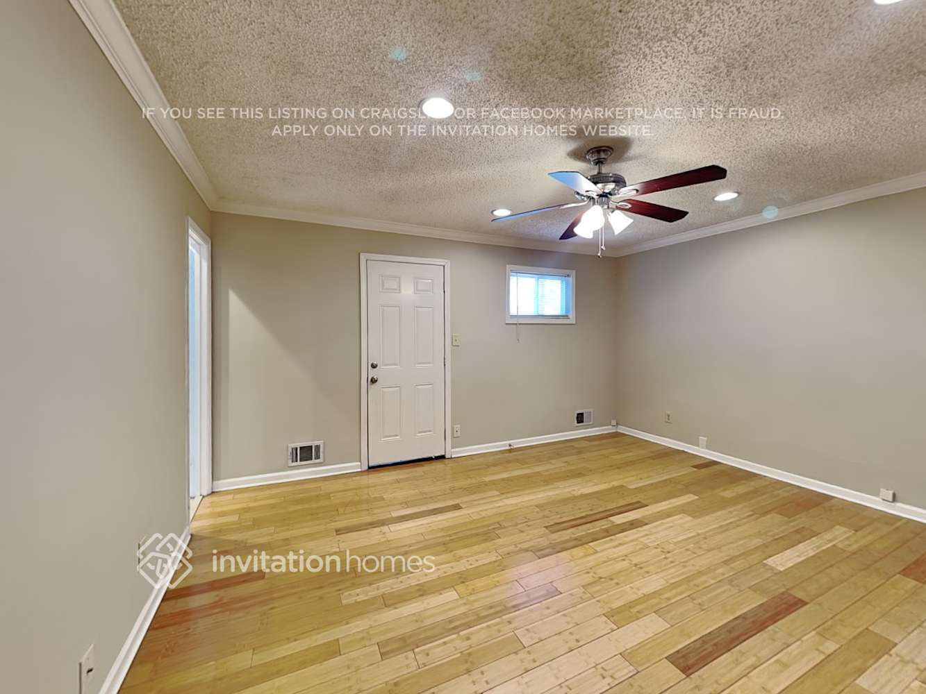 Building Photo - 6297 Queens Ct