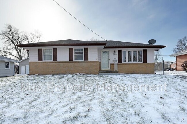 Building Photo - 3300 Bel Aire Rd