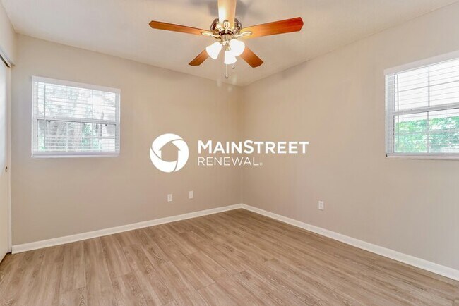 Building Photo - 4 Bedroom Pet-Friendly Home in Tampa, FL w...