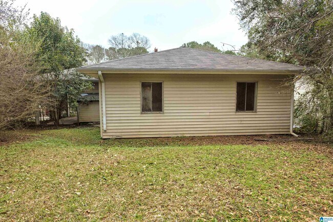 Building Photo - 1032 26th Ave N