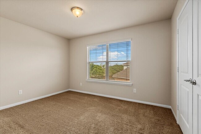 Building Photo - 2623 Ash Haven Ln