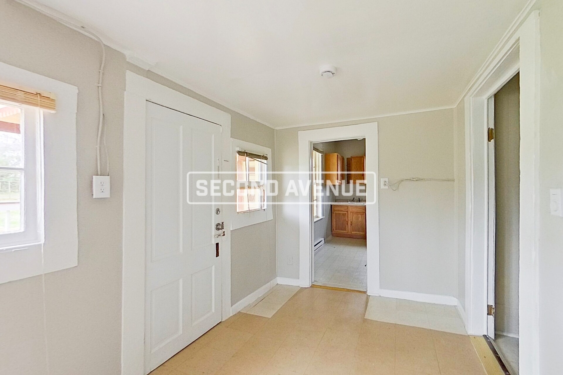 Building Photo - 3401 Hickory Ave SW